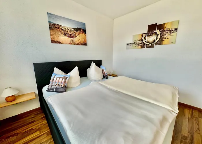 Schnuetgenhof Дом отдыха *